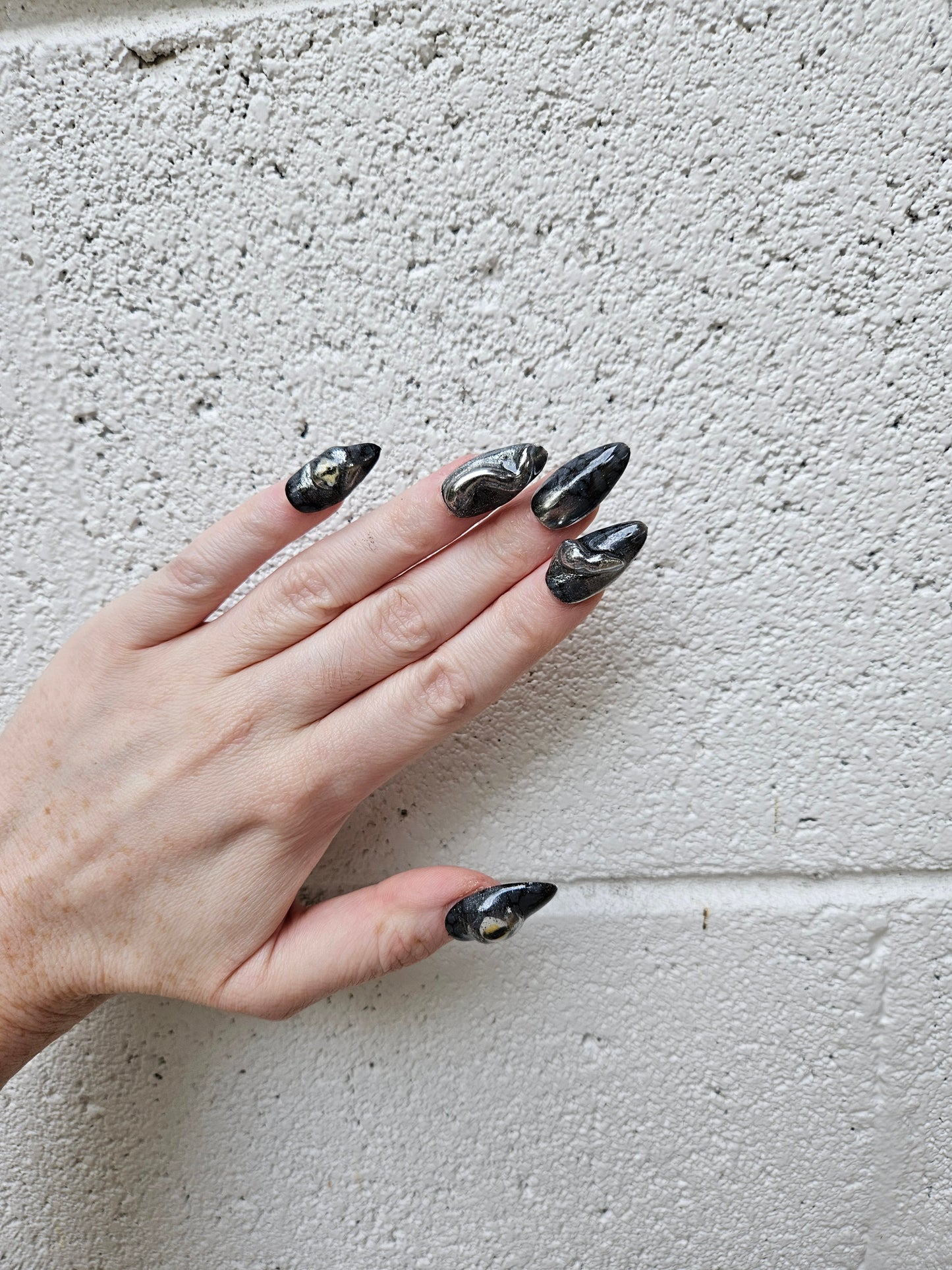 3D Dragon Eye Almond Shaped Press On Nail Set