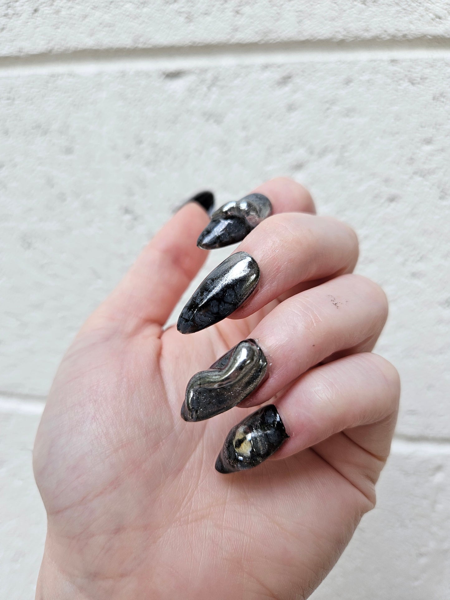 3D Dragon Eye Almond Shaped Press On Nail Set