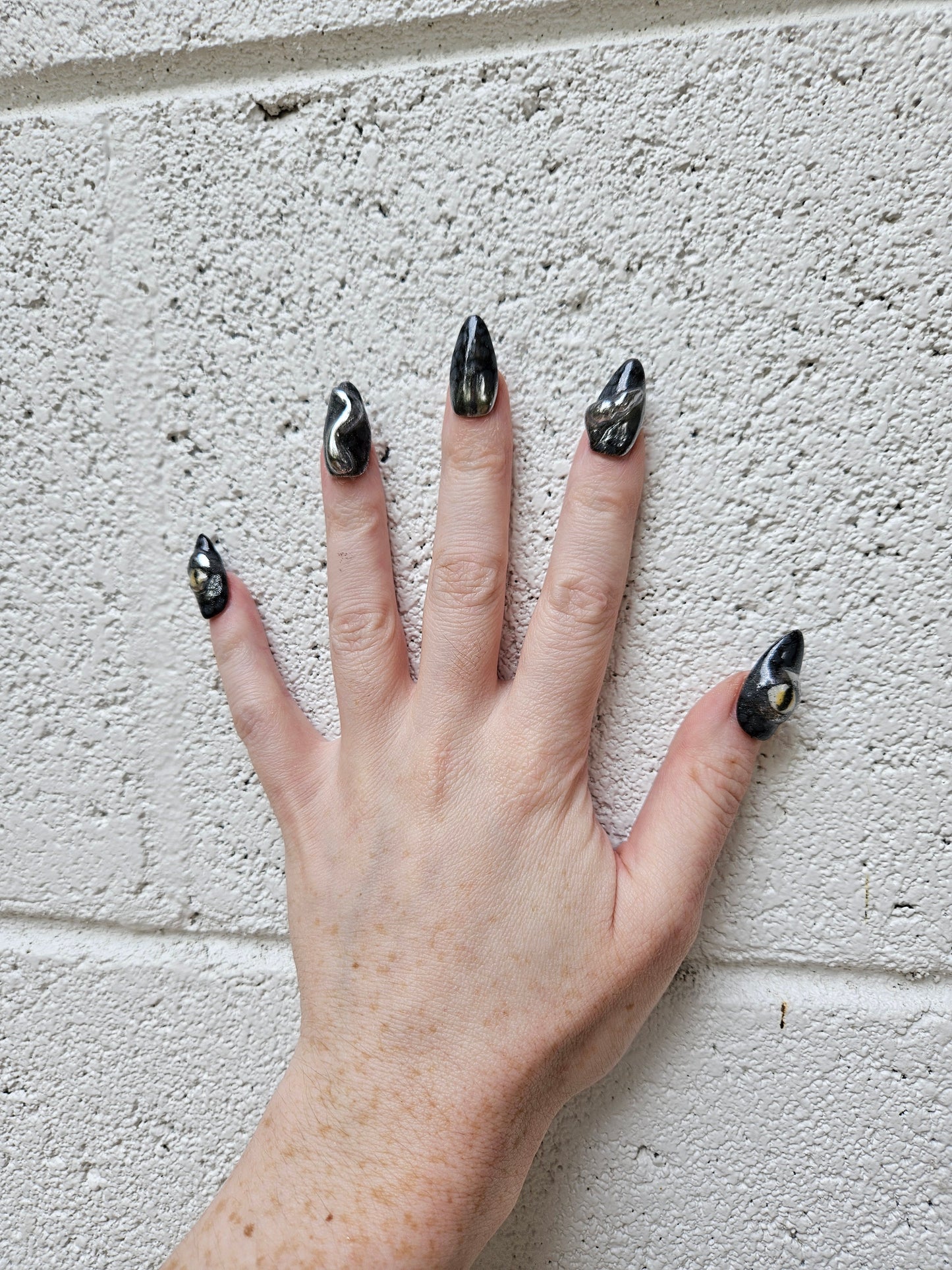 3D Dragon Eye Almond Shaped Press On Nail Set