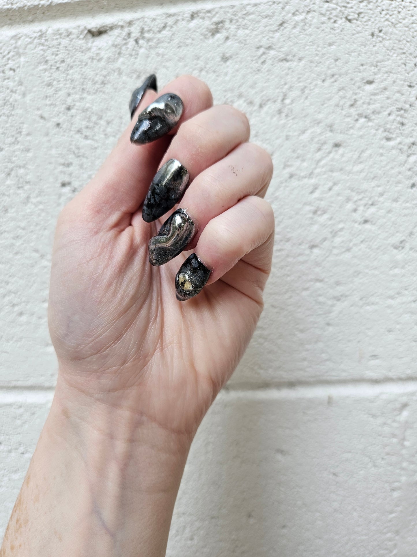 3D Dragon Eye Almond Shaped Press On Nail Set